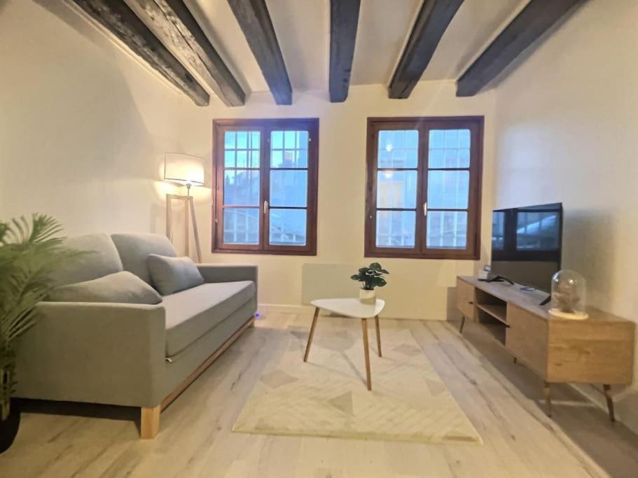 Les Ursulines Apartment Chalons en Champagne Bagian luar foto